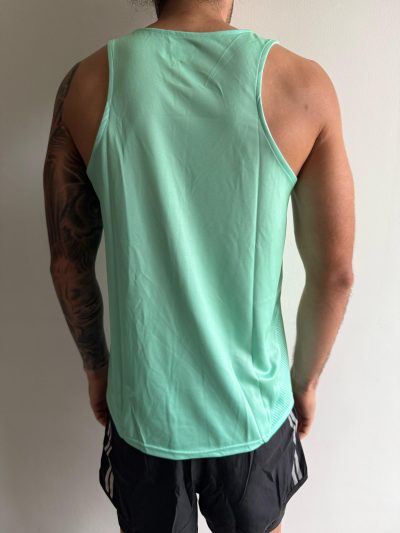 Esqueleto verde menta entrenamiento
