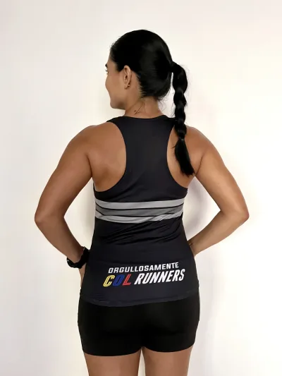 Esqueleto negro línea gris